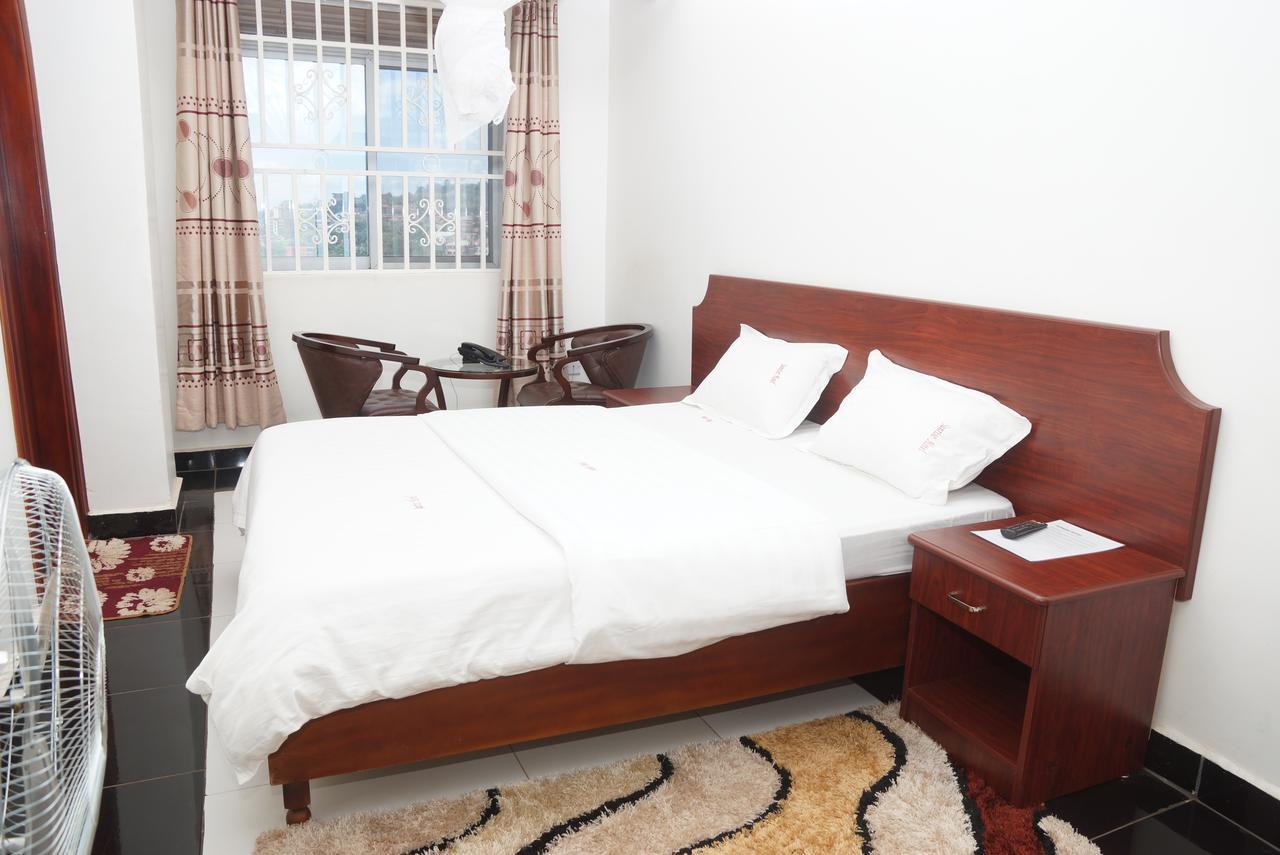 Sunrise Hotel Kampala Ngoại thất bức ảnh