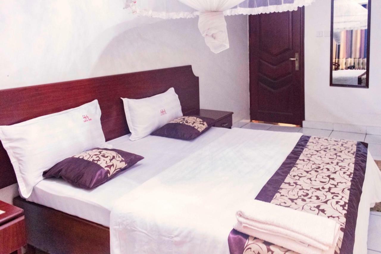 Sunrise Hotel Kampala Ngoại thất bức ảnh
