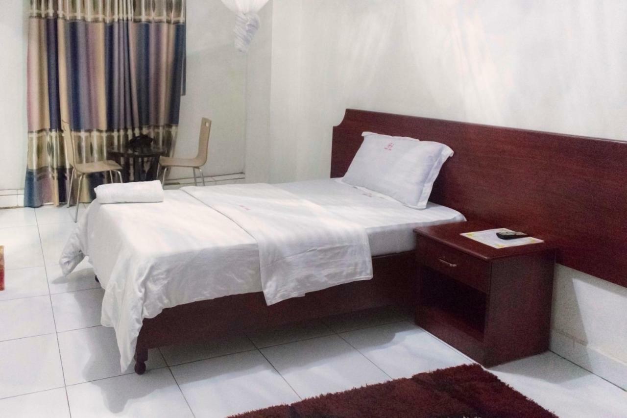 Sunrise Hotel Kampala Ngoại thất bức ảnh
